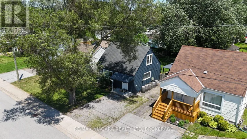 4354 FIFTH AVENUE, Niagara Falls (Downtown), Ontario L2E4R2