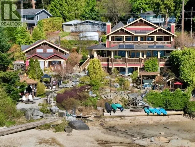 7545 ISLETS PLACE, Sechelt, British Columbia V7Z0C5