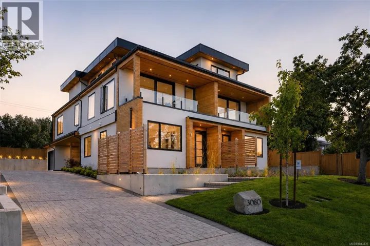 2 3080 Oakdowne Rd, Oak Bay, British Columbia V8R5N9