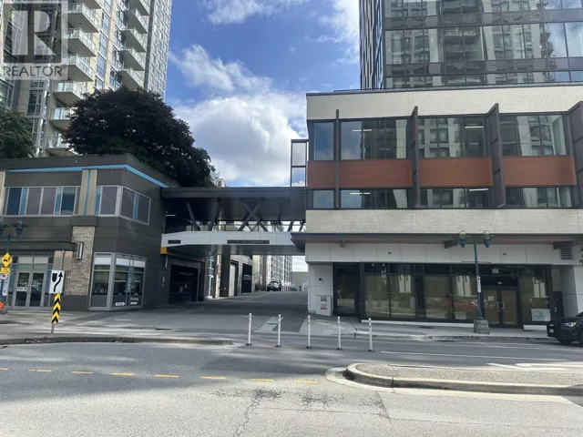 403 2992 GLEN DRIVE, Coquitlam, British Columbia V3B0V2