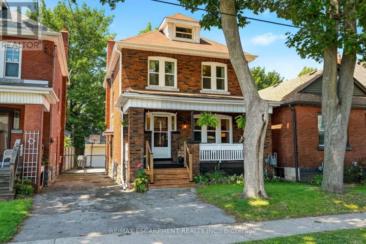 92 PROVINCE STREET, Hamilton (Delta), Ontario L8K2K8