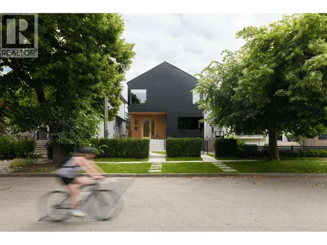 4626 WINDSOR STREET, Vancouver, British Columbia V5V4P7