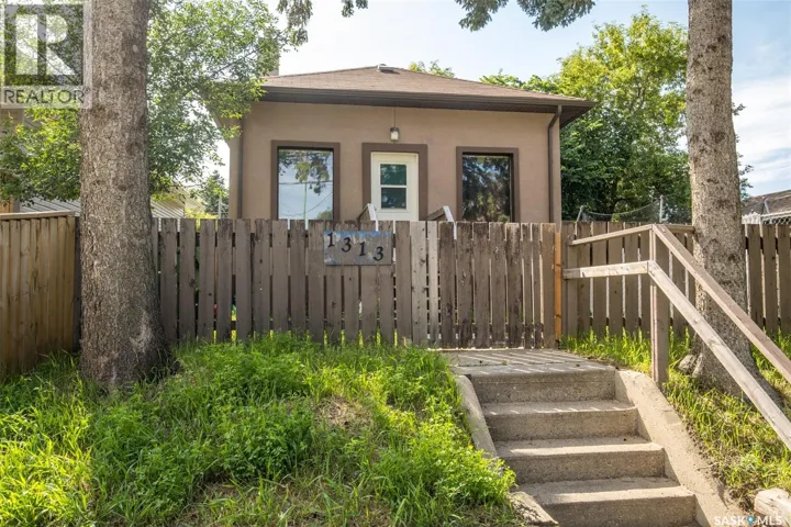 1313 6th AVENUE W, Prince Albert, Saskatchewan S6V5J7