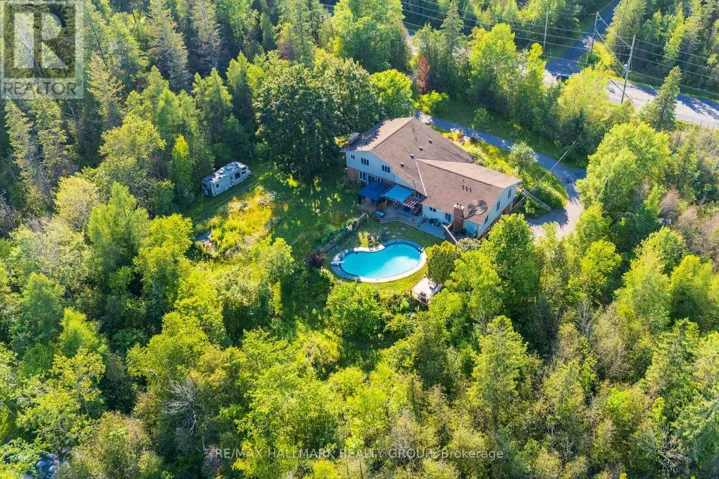 7316 FLEWELLYN ROAD, Ottawa, Ontario K2S1B6