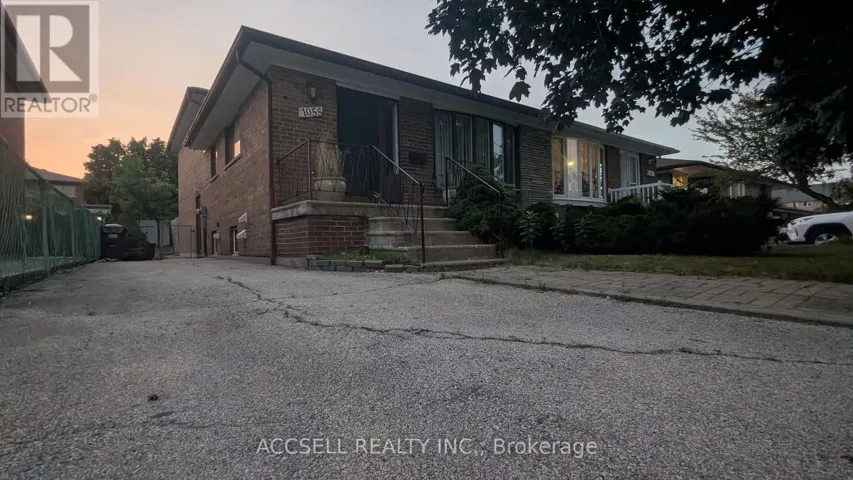 1055 CLAREDALE ROAD, Mississauga (Mineola), Ontario L5G1T5