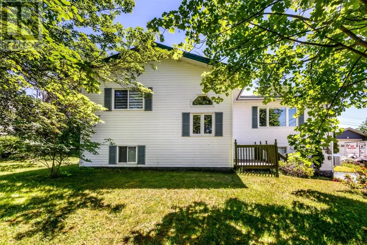 38 Uplands Road, Conception Bay South, Newfoundland & Labrador A1W4T8