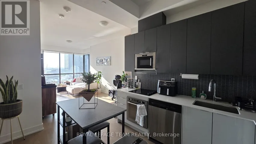 501 - 2916 HIGHWAY 7, Vaughan (Concord), Ontario L4K0K6