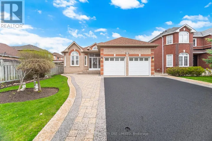 222 CAPRONI DRIVE, Vaughan (Maple), Ontario L6A1X7