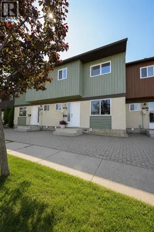 7811 Cedarwood Park, Grande Prairie, Alberta T8V4R8