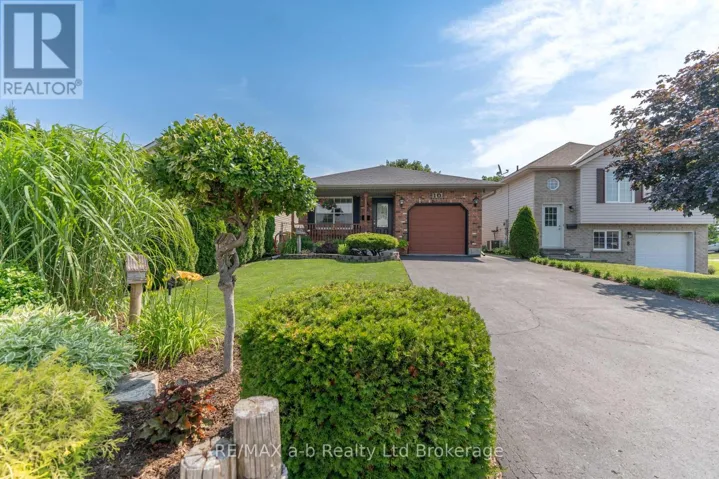 10 PEACH STREET, Tillsonburg, Ontario N4G5N8