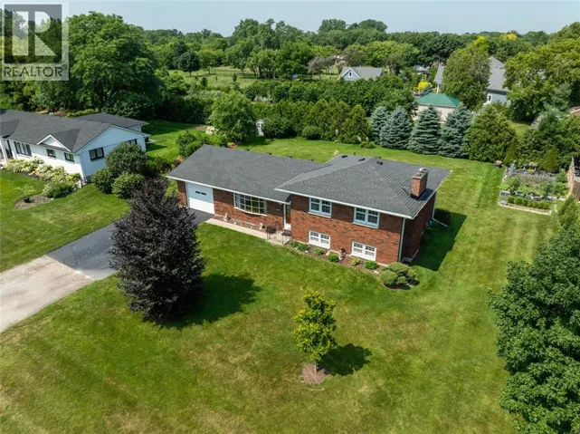 1697 THURSTON ROAD, Sarnia, Ontario N7X1A5