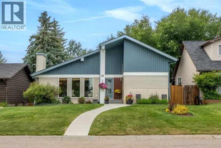 15 Lock Crescent, Okotoks, Alberta T1S1E7