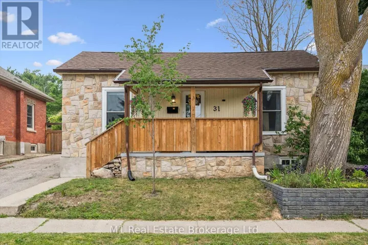 31 BAGOT STREET, Guelph (Junction/Onward Willow), Ontario N1H5T2