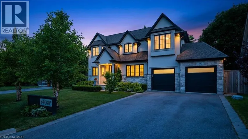 540 WEIR Avenue, Oakville, Ontario L6L4X4