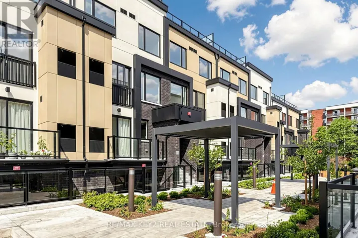 213 - 1670 VICTORIA PARK AVENUE, Toronto (Victoria Village), Ontario M1R1P7