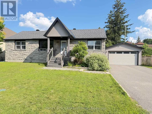 44 GRANTON AVENUE, Ottawa, Ontario K2G1W8