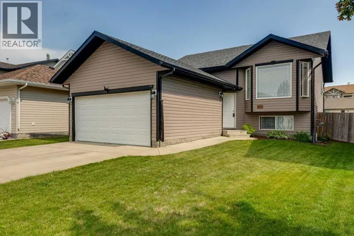 103 Landry Bend, Red Deer, Alberta T4R3L7