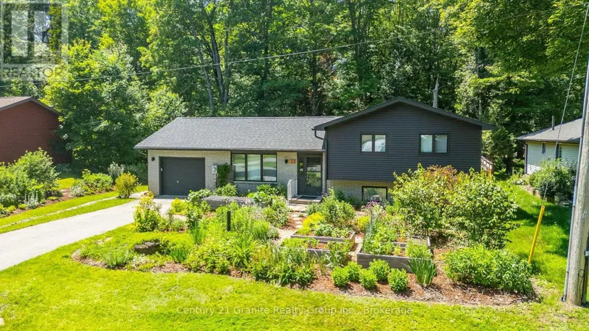 22 HIGHLAND GATE BOULEVARD, Minden Hills (Anson), Ontario K0M2K0