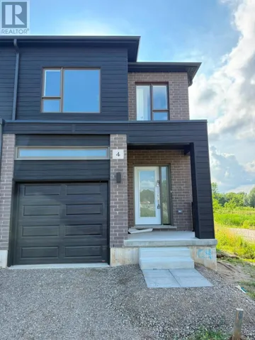 4 RED OAK COMMON, Cambridge, Ontario N1R5S3