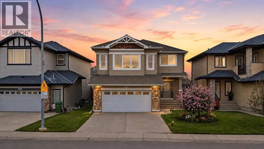 29 Royal Birkdale Drive NW, Calgary, Alberta T3G5C7