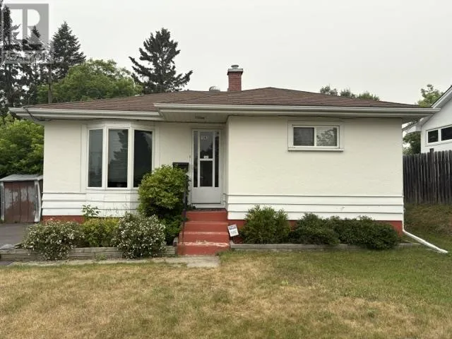 143 Matthews Street, Thunder Bay, Ontario P7A3K8