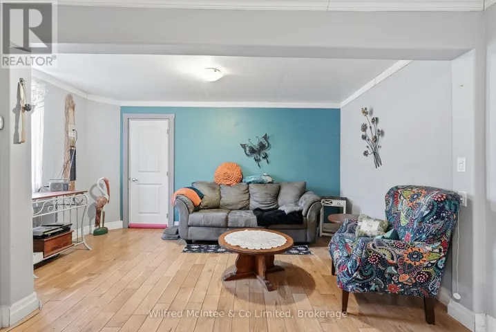 780