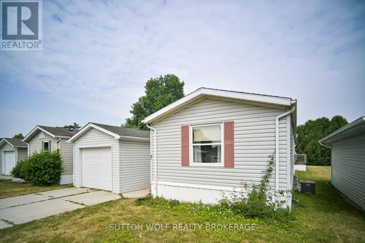 7 STEWART STREET, Strathroy-Caradoc, Ontario N7G1A1