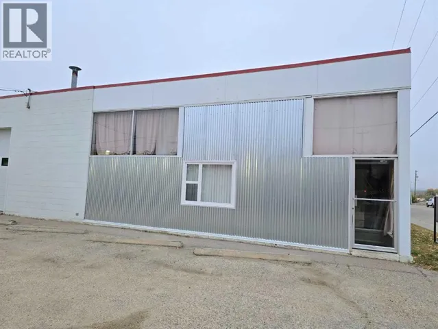 9909 96 Avenue, Peace River, Alberta T8S1R7