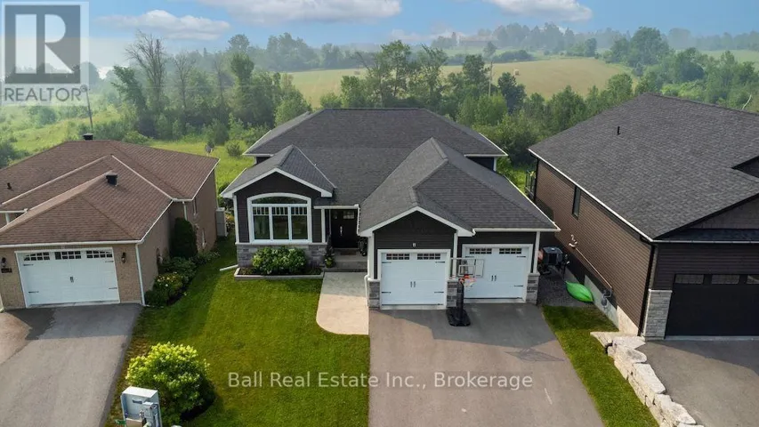 11 KINGDON AVENUE, Selwyn, Ontario K0L2H0