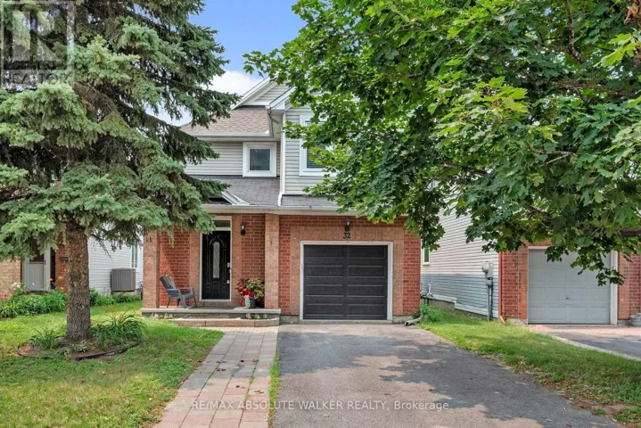 32 ROBERGE CRESCENT, Ottawa, Ontario K2L4G7
