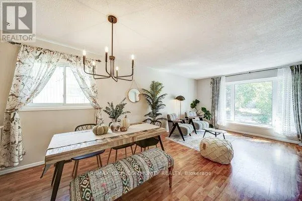 124 TYSON DRIVE, East Gwillimbury (Holland Landing), Ontario L0G1H0