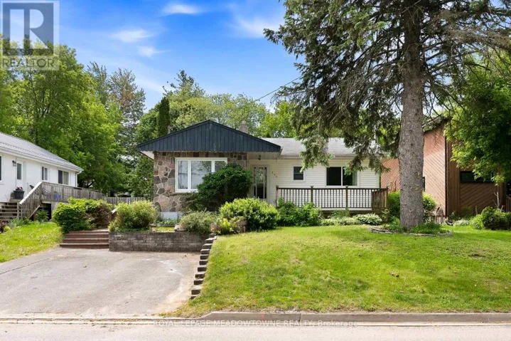 209 CLIFF ROAD, Barrie (South Shore), Ontario L4N3X5