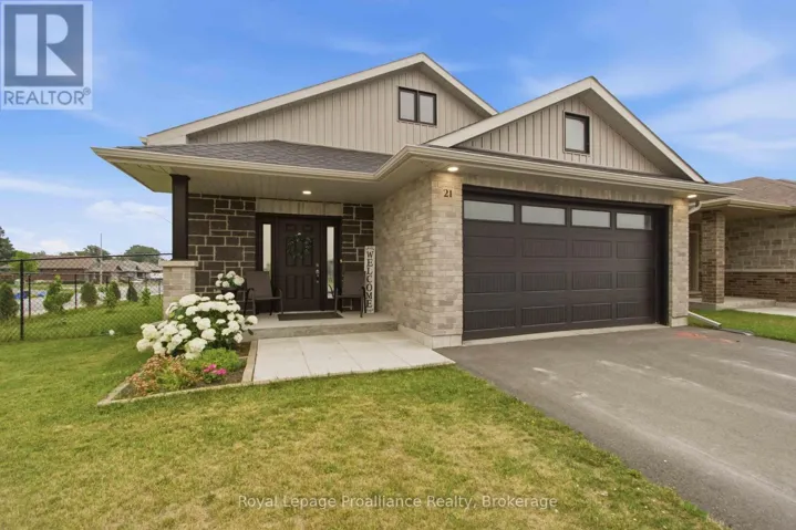 21 CEDAR PARK CRESCENT, Quinte West (Murray Ward), Ontario K8V0J1