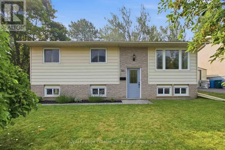 25 RADESKI STREET, Quinte West (Trenton Ward), Ontario K8V6B6