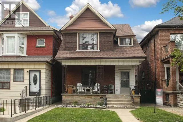 2ND FL. - 738 SHAW STREET, Toronto (Palmerston-Little Italy), Ontario M6G3L7