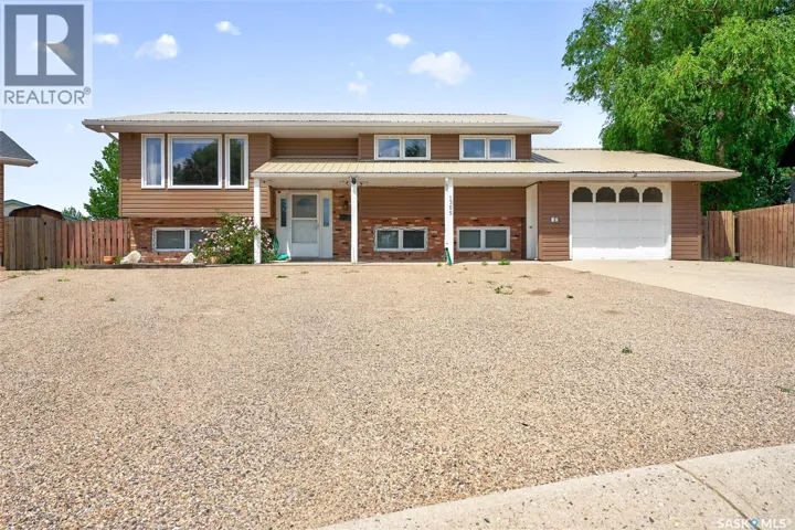1355 Manitou CRESCENT, Moose Jaw, Saskatchewan S6H7C4