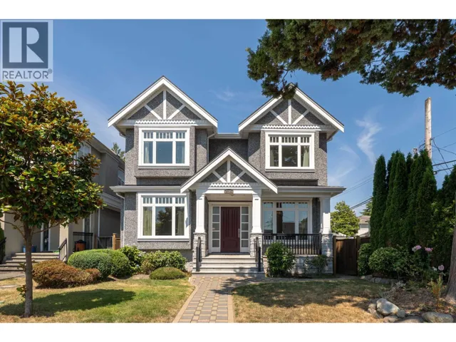 2715 W 20TH AVENUE, Vancouver, British Columbia V6L1H1