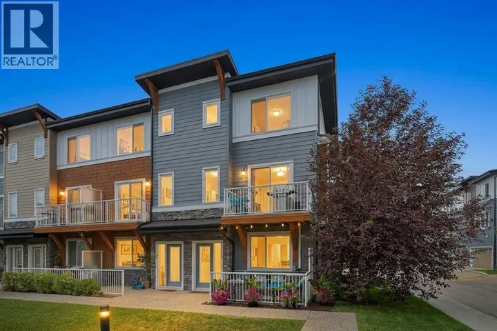 18, 111 Rainbow Falls Gate, Chestermere, Alberta T1X0Z4