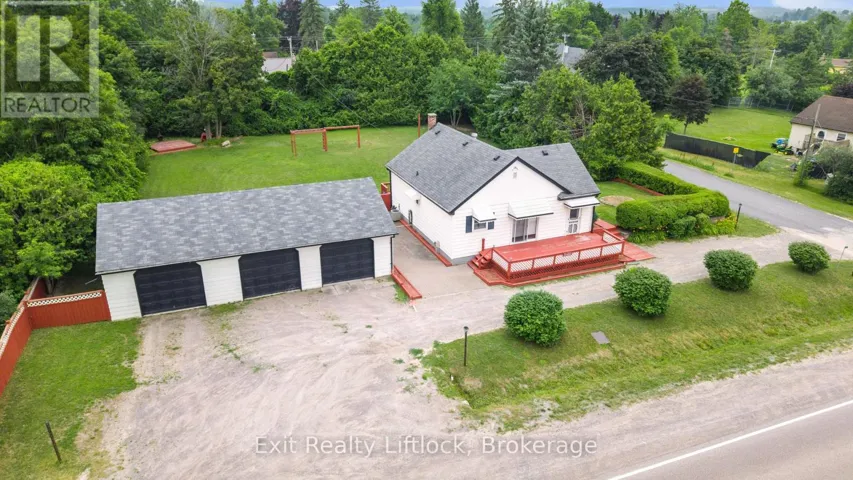 2 EDGEWOOD AVENUE, Douro-Dummer, Ontario K9L1V5