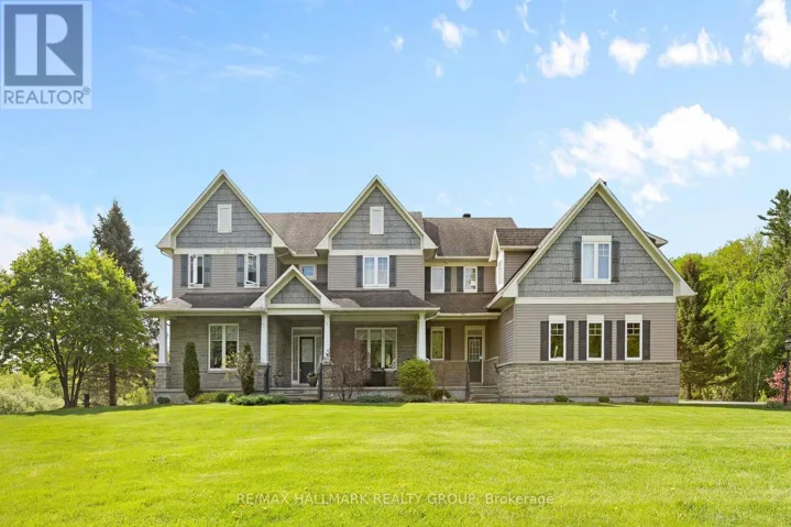 137 GOODMAN DRIVE, Ottawa, Ontario K2W1C7