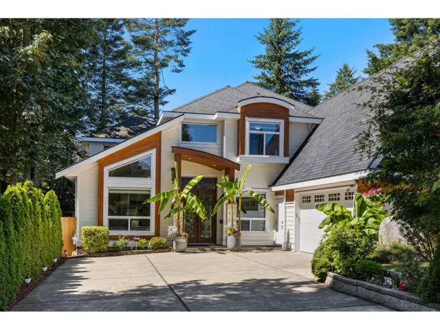 1571 136 STREET, Surrey, British Columbia V4A5H3