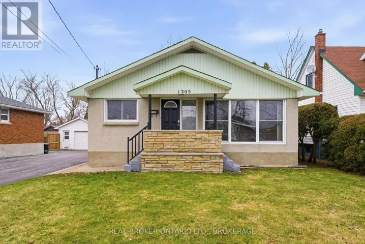 1205 OSBORNE AVENUE, Cornwall, Ontario K6J1L2