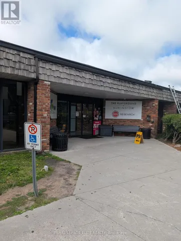 MAIN FLOOR - 952 CENTURY DRIVE, Burlington (Industrial Burlington), Ontario L7L5P2