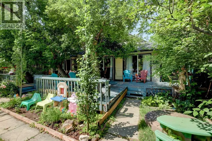 7622 34 Avenue NW, Calgary, Alberta T3B1N6