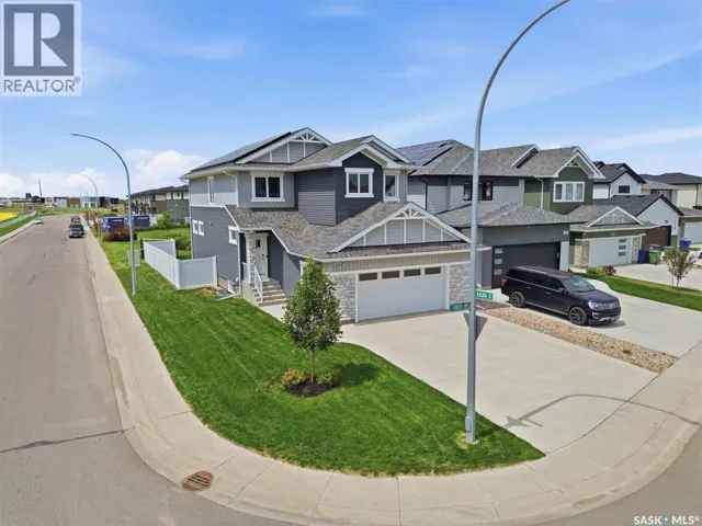 104 FORSEY AVENUE, Saskatoon, Saskatchewan S7W1C8