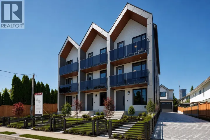 2 6525 DUFFERIN AVENUE, Burnaby, British Columbia V5H3T2