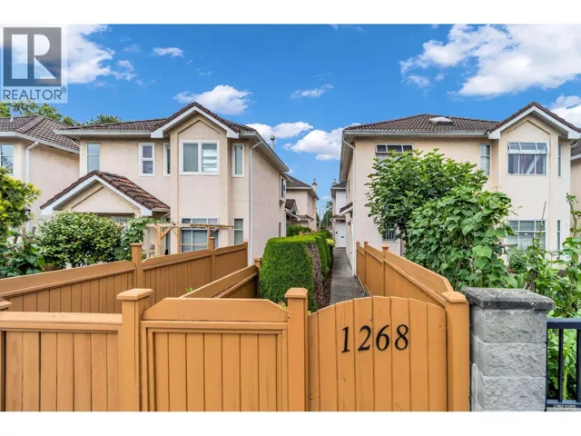 1268 NANAIMO STREET, Vancouver, British Columbia V5L5C5