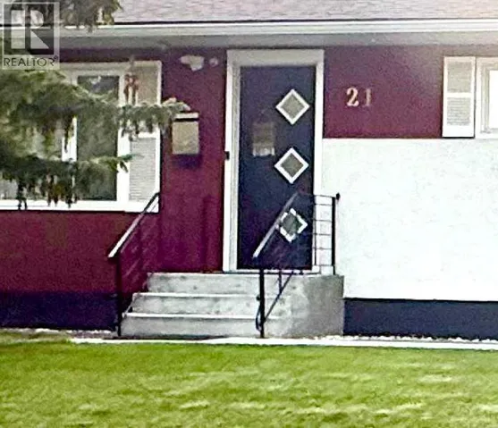 21 Cawder Drive NW, Calgary, Alberta T2L0L8