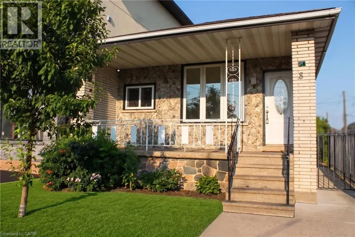 8 ROBINS Avenue, Hamilton, Ontario L8H4M7