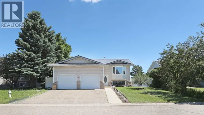 28 Upland Crescent, Brooks, Alberta T1R0P9